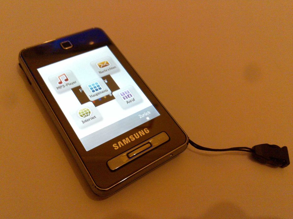 samsung sgh-f480 (ler descrição) com câmara fotográfica 5mpx