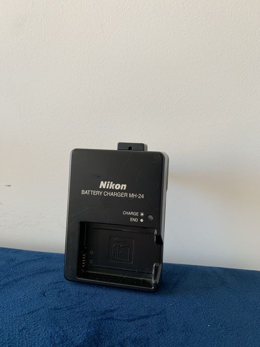 Nikon D3100 em ótimo estado