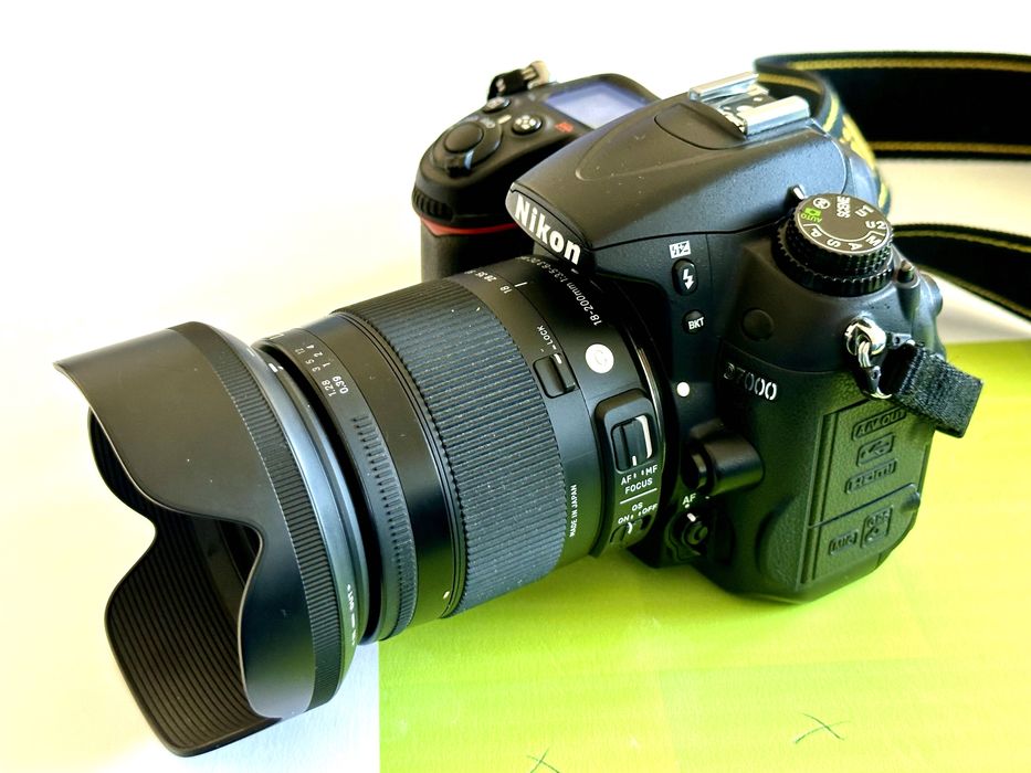 Nikon D7000 + Lente Sigma 18-200mm
