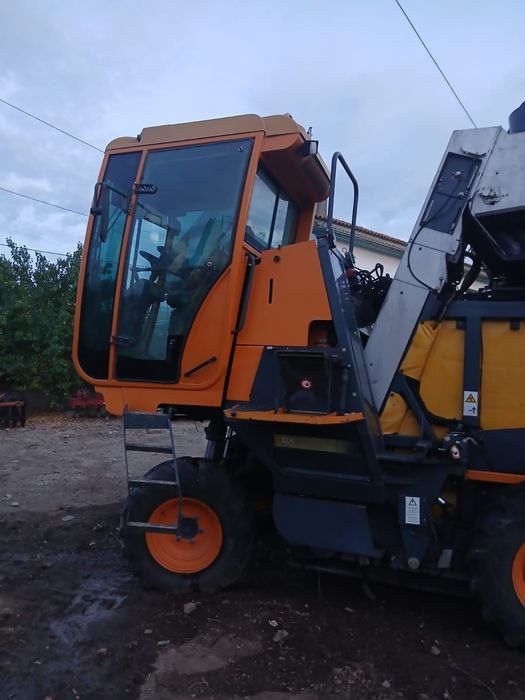 Maquinas de vindimar Pellenc 4240 e 3100