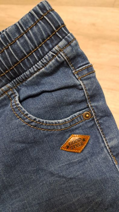 Spodnie jeansy r. 116