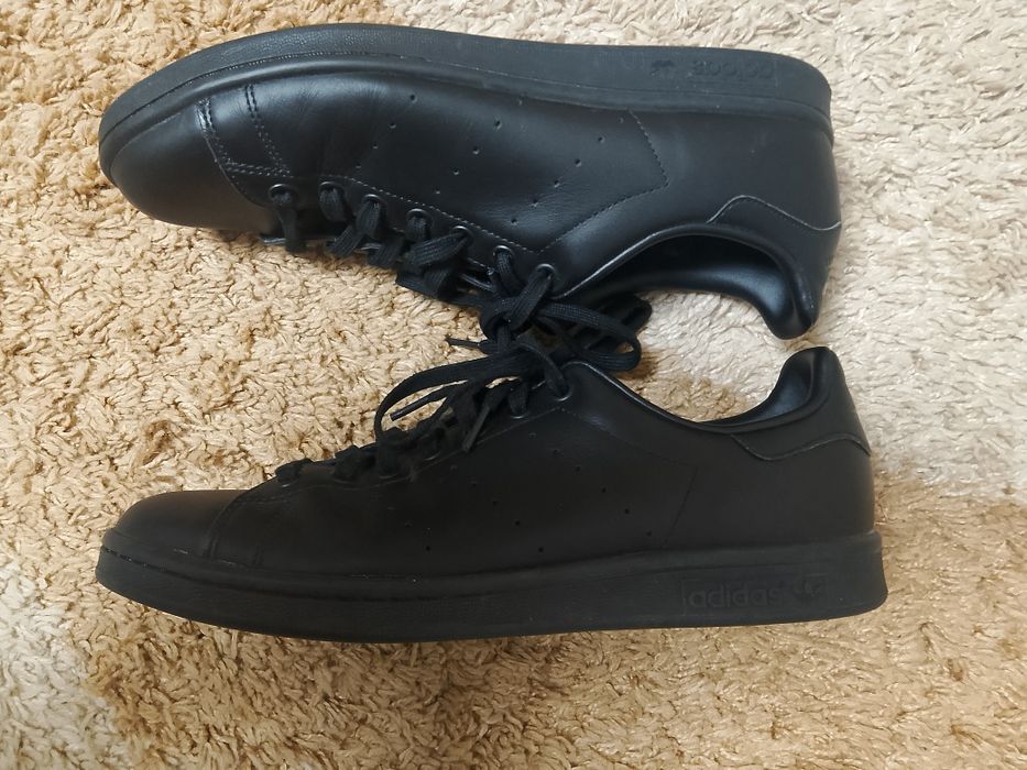 Чоловічі кеди adidas.