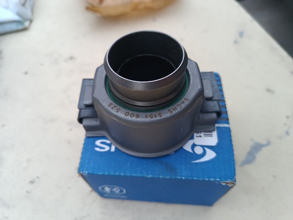 Вижимний підшипник на Рено Мастер 3 , Опель Мовано В. 2.3 двигун.