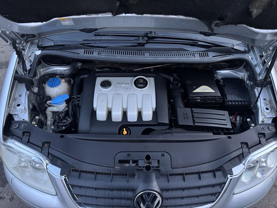 Volkswagen Touran 1,9tdi 2007р механіка 6ст дизель в ідеальному стані