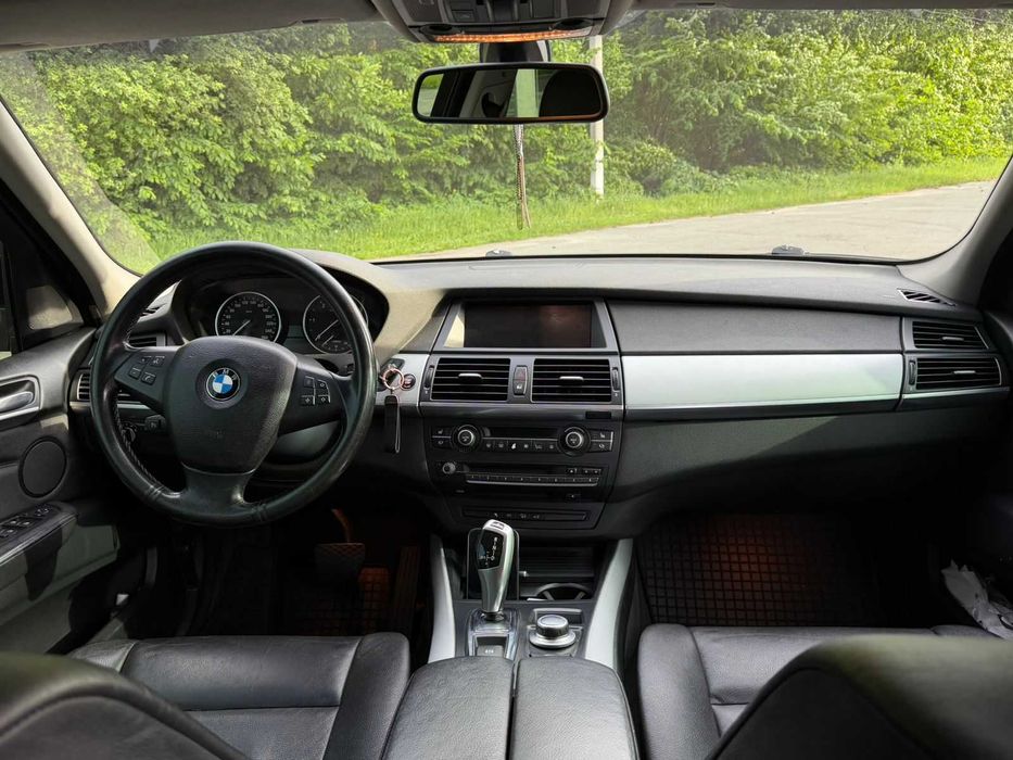 Продам BMW X5 E70
