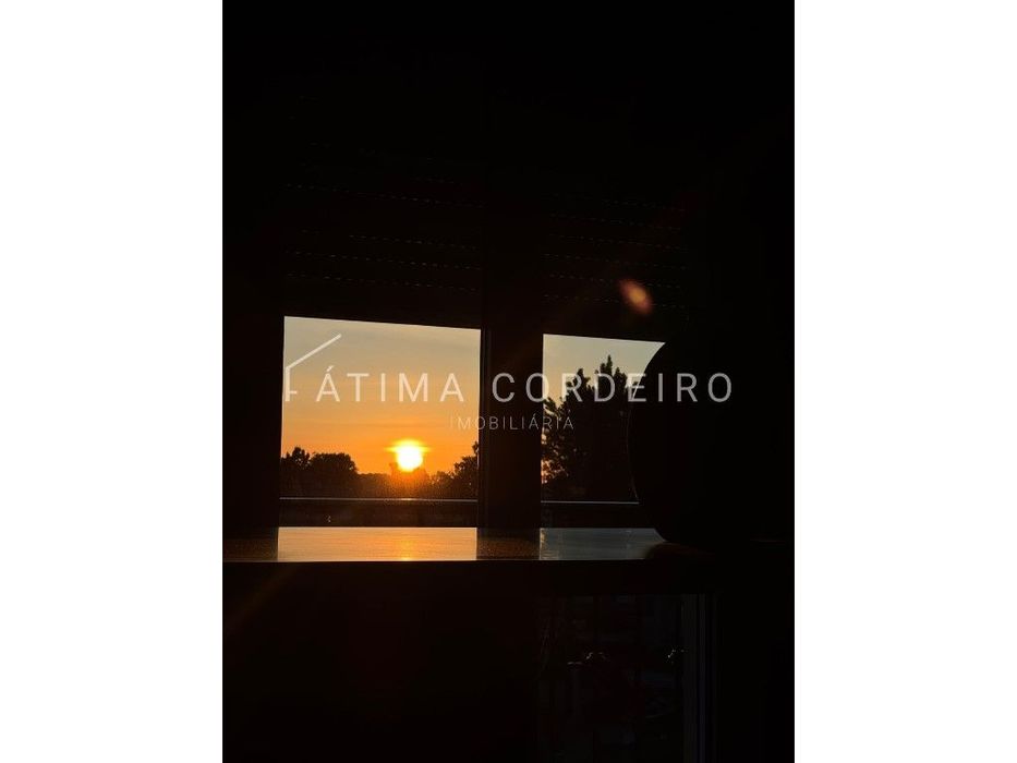 Excelente Apartamento T2 remodelado com parqueamento em ótima local...