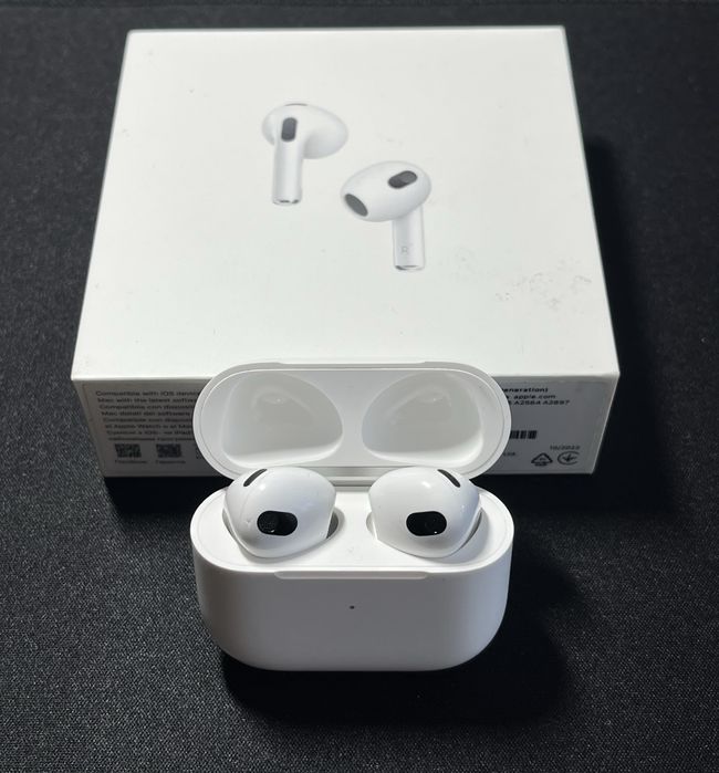 Apple AirPods 3.ª Geração Originais | Caixa + Fatura | Bom estado