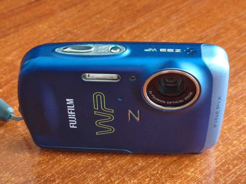 Фотоаппарат для подводной съемки Fujifilm Finepix Z33WP, аккумулятор, зарядное, карта памяти