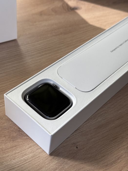 Apple Watch Series 5 - 44mm