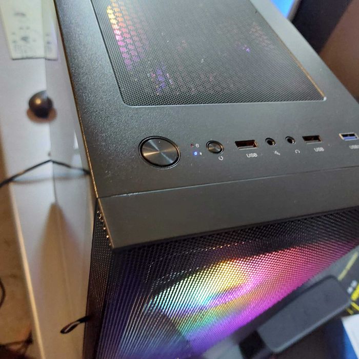 Komputer gamingowy RTX 2060 GB Ryzen 5 3600 ram 16gb 512 SSD