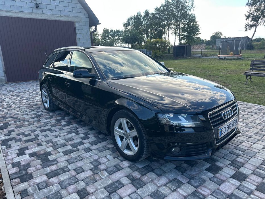 Продам автомобіль Audi A4