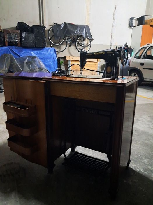 Maquina de costura Singer