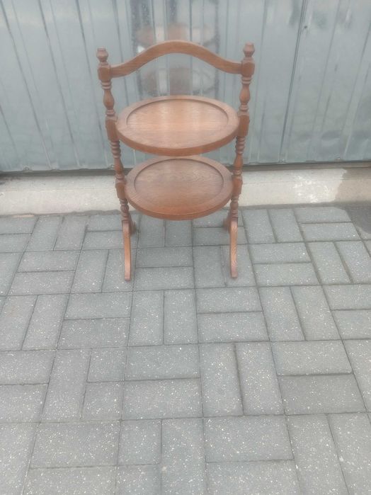 Antyczna drewniana etażerka