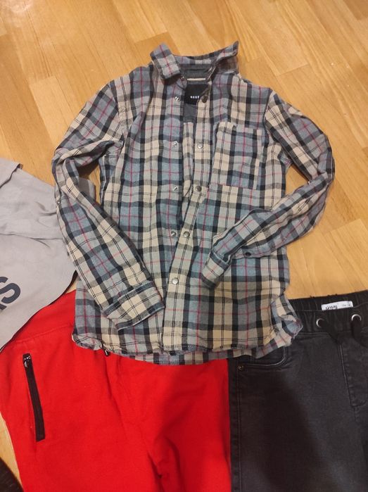 Лот одягу ,Костюм ,штани та кофти на зріст 120-128 Zara , Reserved
