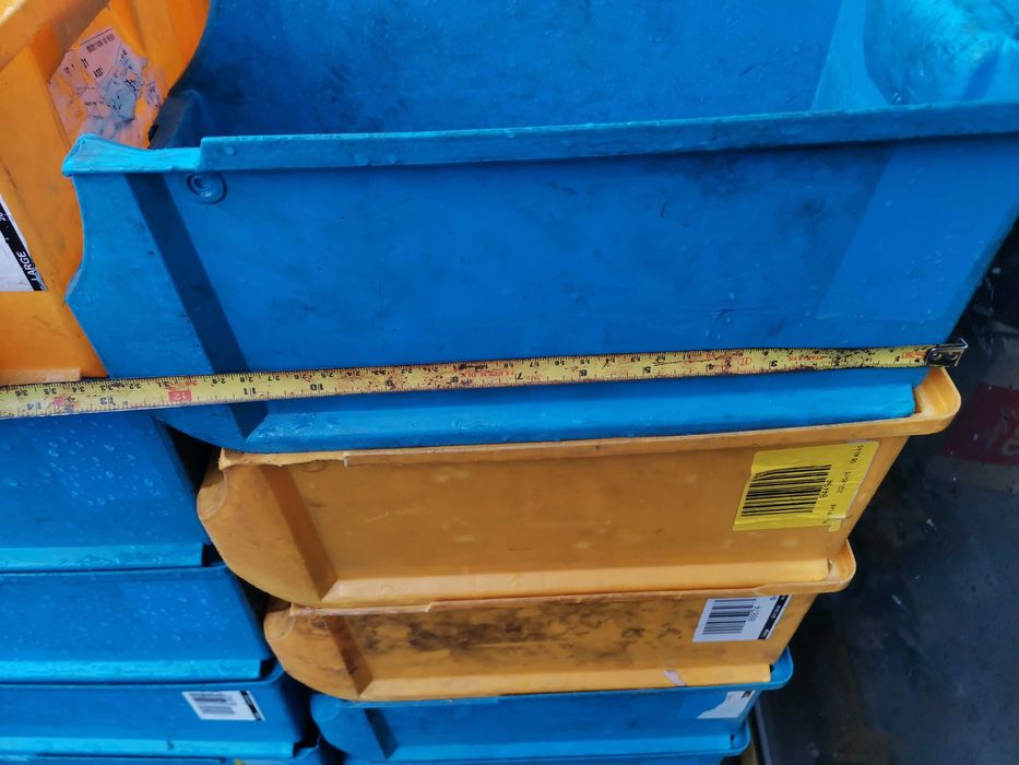 MOCNY pojemnik skrzynka pudełko plastikowe organizer na śrubki Tarnów