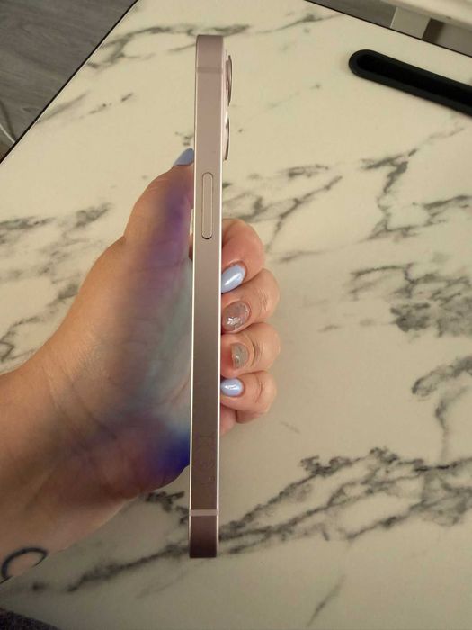 iPhone 13 Rosa 128GB – Bom estado