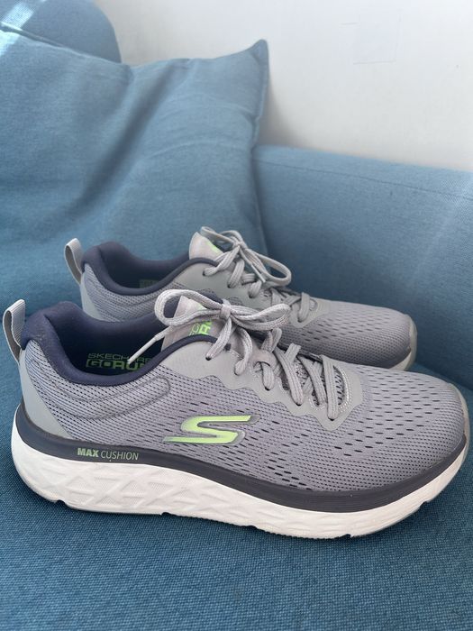 Бігові кросівки 27 см