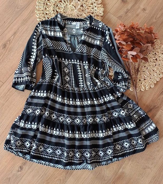 Amisu czarna bluzka zwiewna aztecka tunika 40L w azteckie wzory damska
