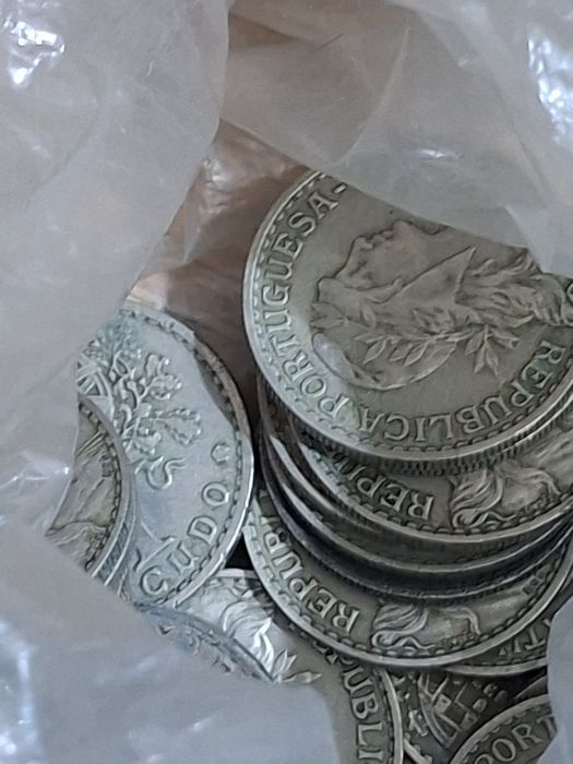 Moedas varias ao kilo