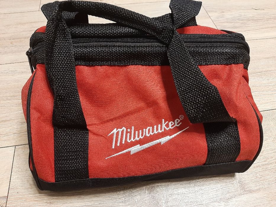 Сумка DeWalt с карманами Milwaukee