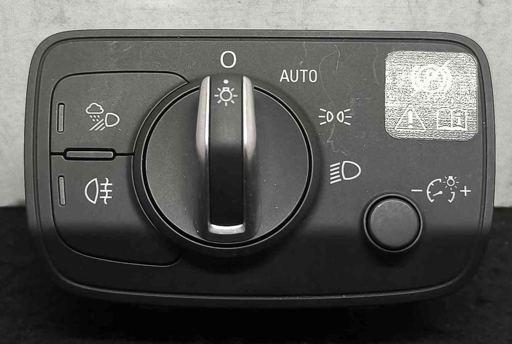 Manípulo de Luzes 8V0941531AR - AUDI A3