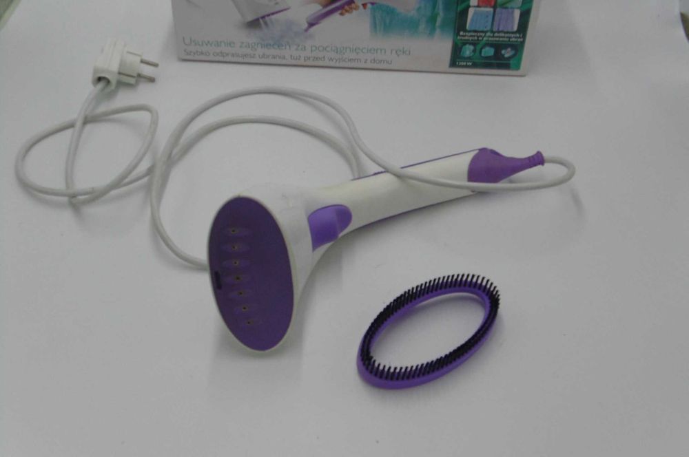 Ręczny steamer parownica do ubrań Philips
GC320/55 żelazko parowe