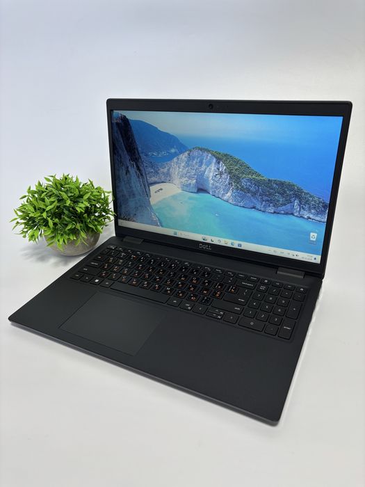 Dell Latitude 3520 / i5-1135G7 / 16 Gb ОЗП / 256 Gb SSD