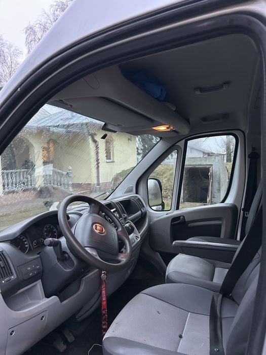 Bus , dostawczak wynajem .