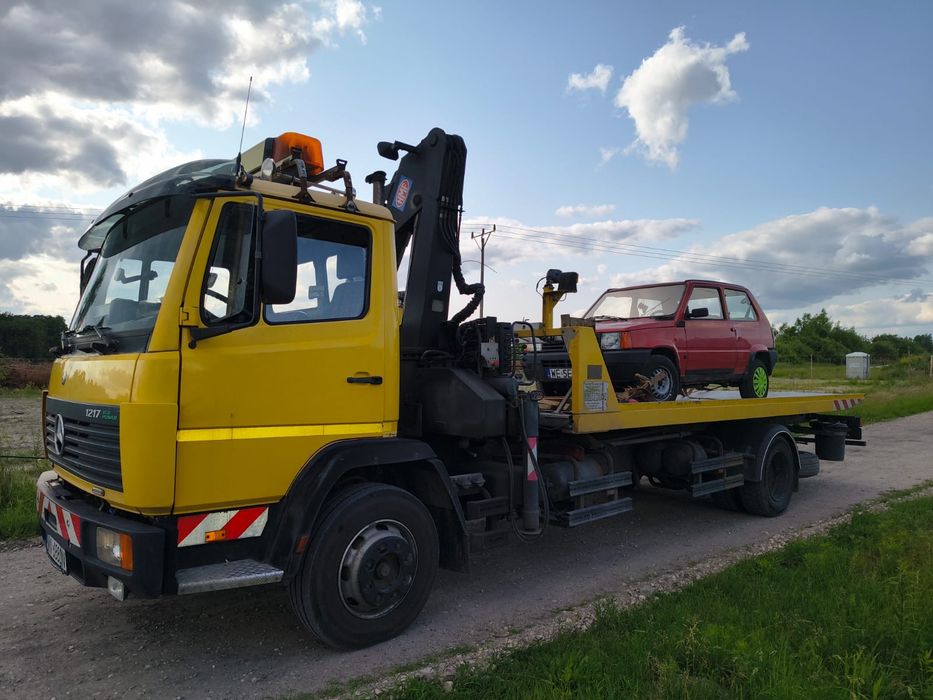 Tania Laweta Tanie Holowanie Pomoc drogowa 24 Warszawa  AGAL