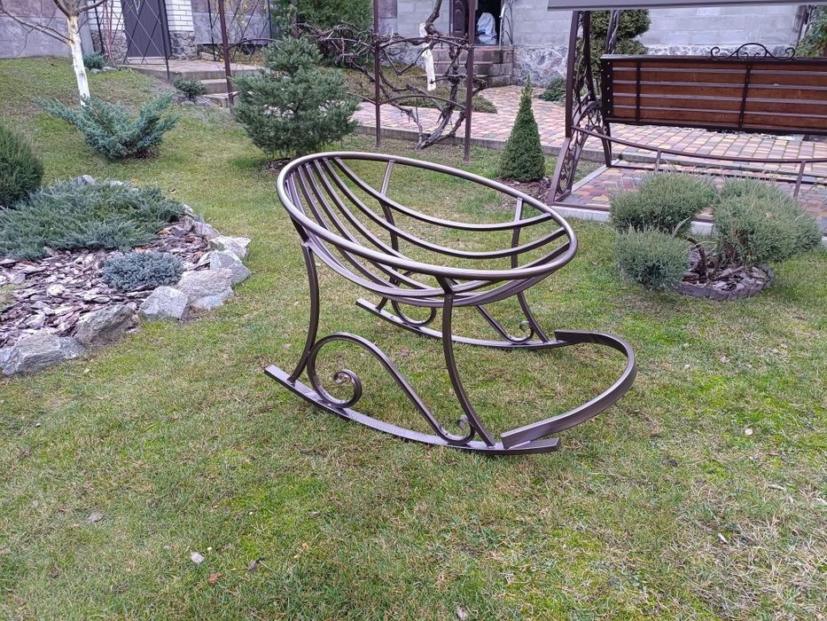 Кокон , гойдалка