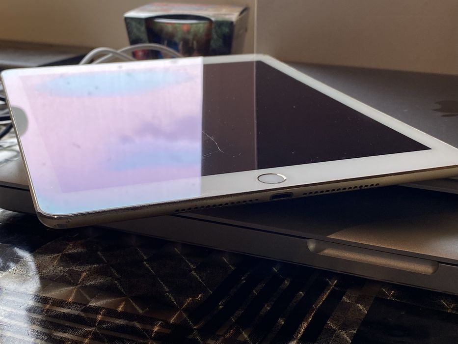 IPad Air 2 64gb, акб 100