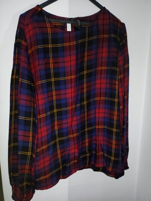 Blusa em excelente estado da marca Lanidor