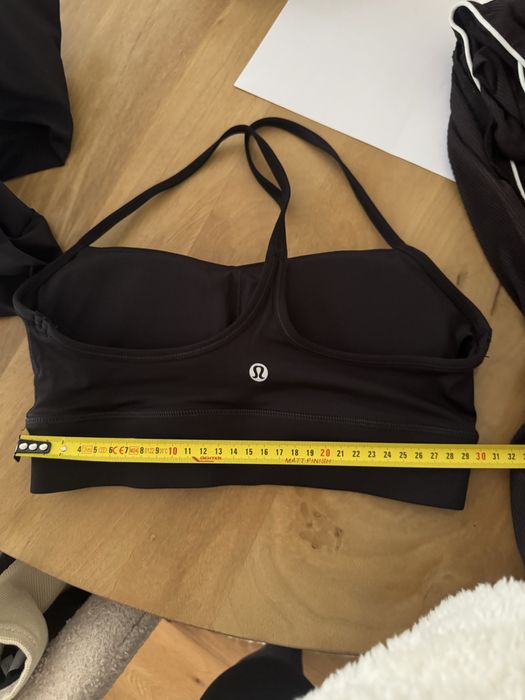 Conjunto desportivo Lululemoon