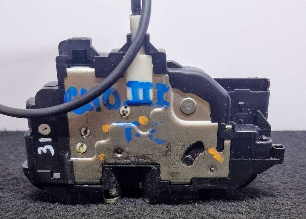 Fechadura / Fecho Porta Trás Esquerdo 299159-E - RENAULT CLIO III