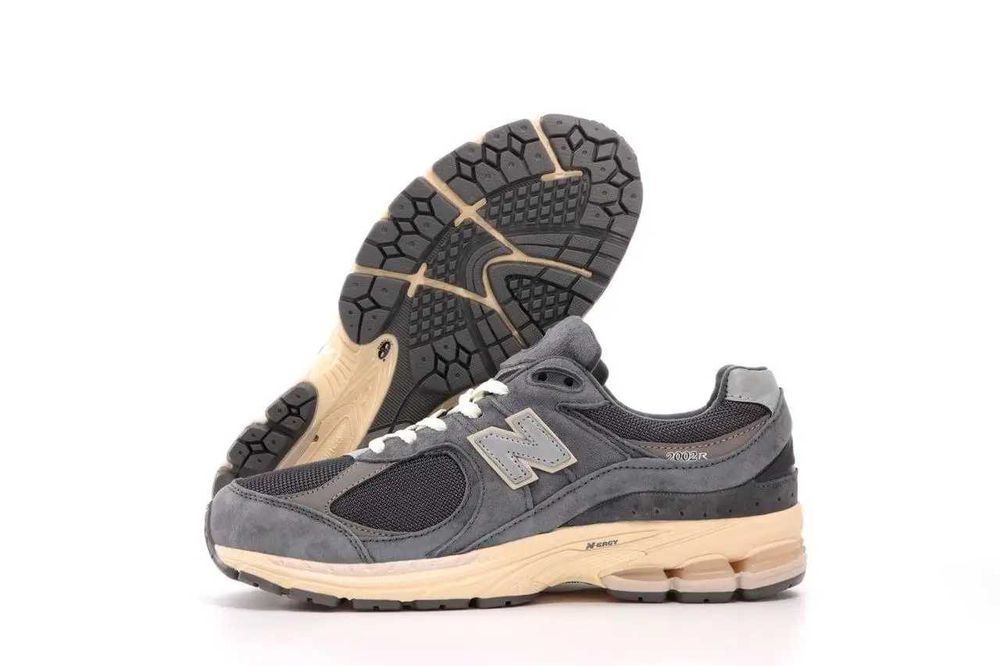 Nowe New Balance 2002R Black Dark Grey – Rozmiar 43 (27.5 cm)