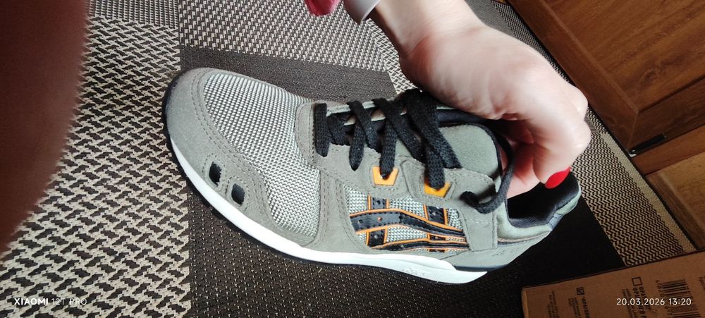 Кросівки asics 38розмір