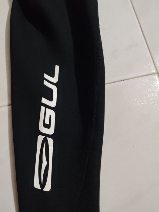 Wet suit Gul 3.2    Fato de surf Gul 3.2.