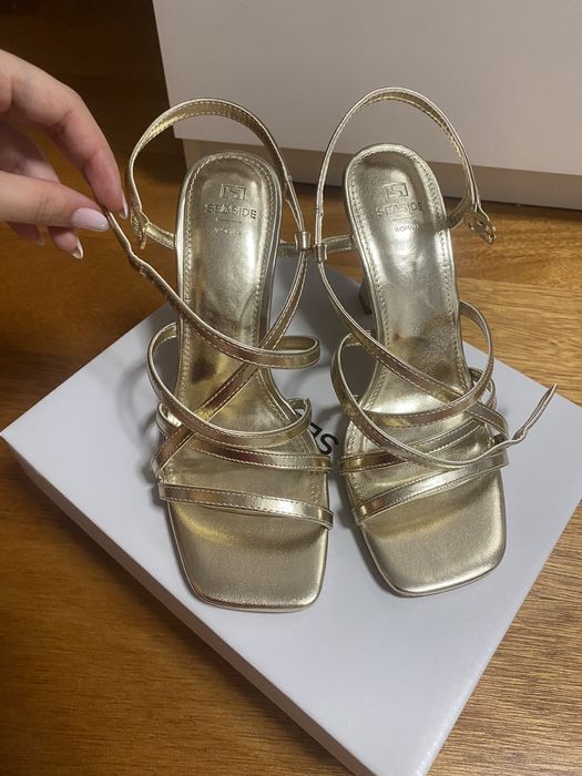Sandálias Salto Alto Douradas SeaSide 37