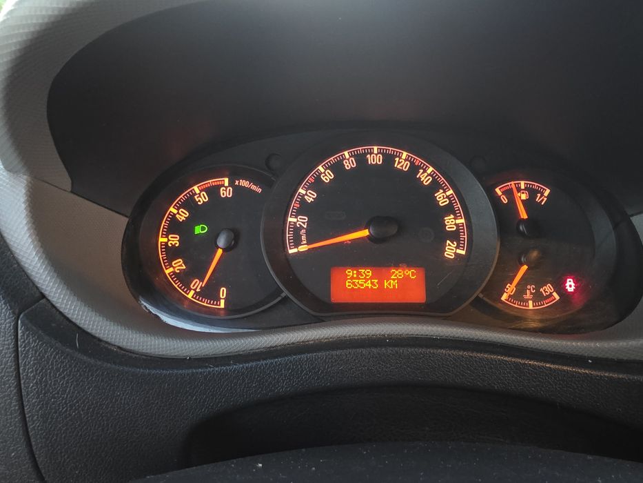 Opel movano 2.3 6 lugares com basculante