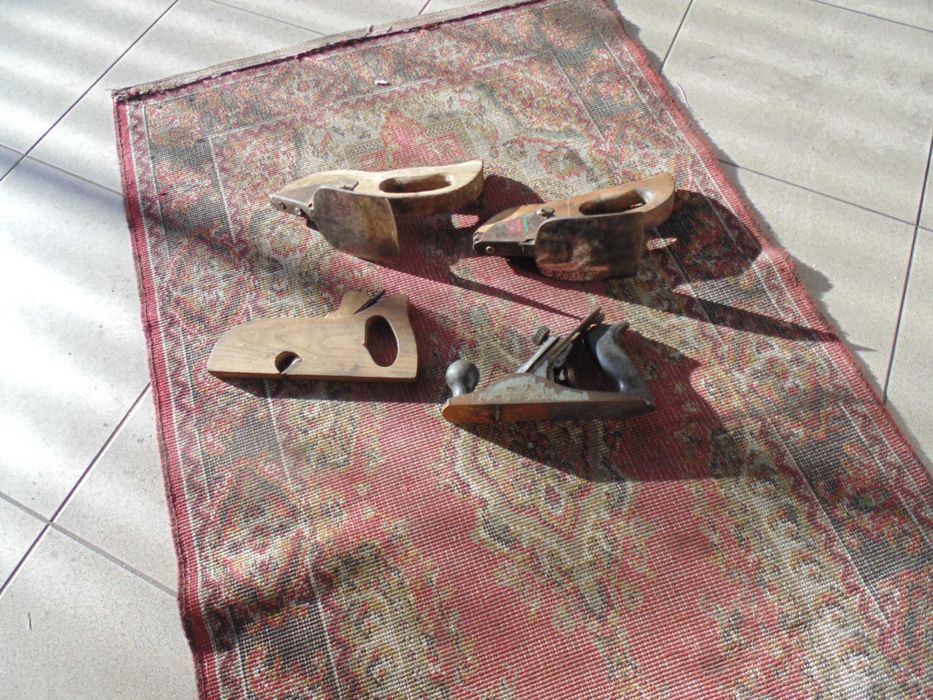 Ferramenta de construção civil usada em bom estado