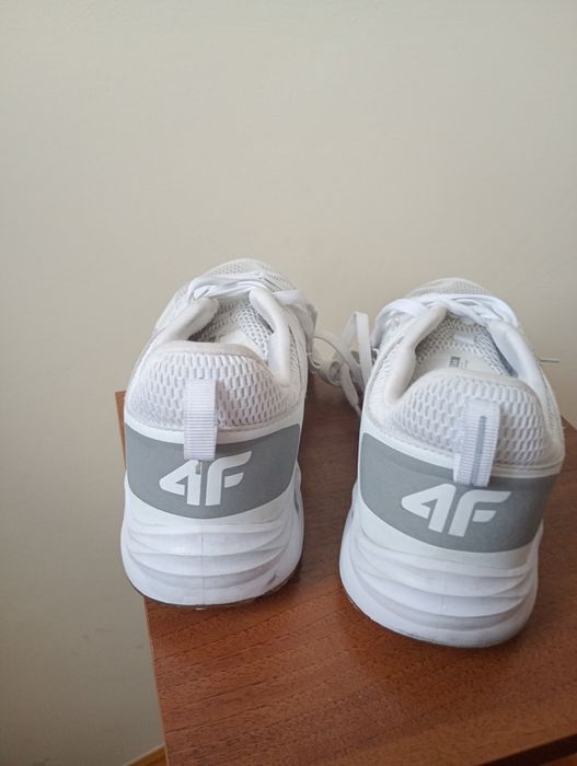Buty sportowe 4f rozmiar 40