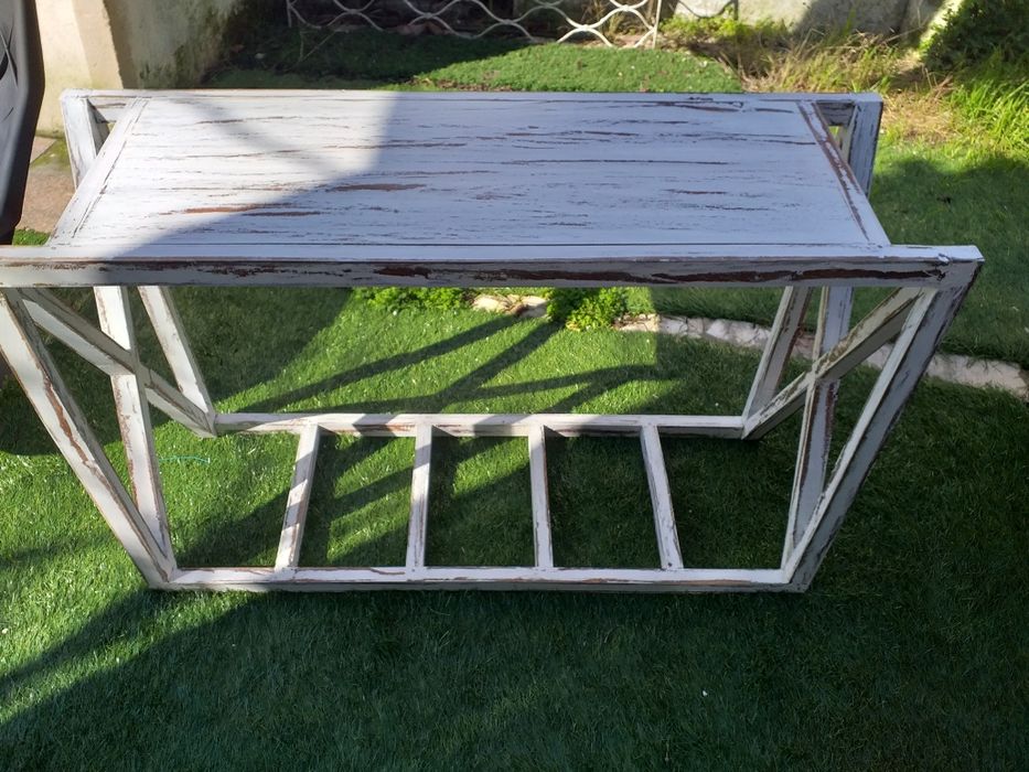 Restauros e pinturas em moveis e compra de antiguidades