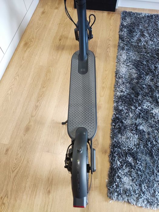 Trotinete Xiaomi MI Electric Scooter Essential