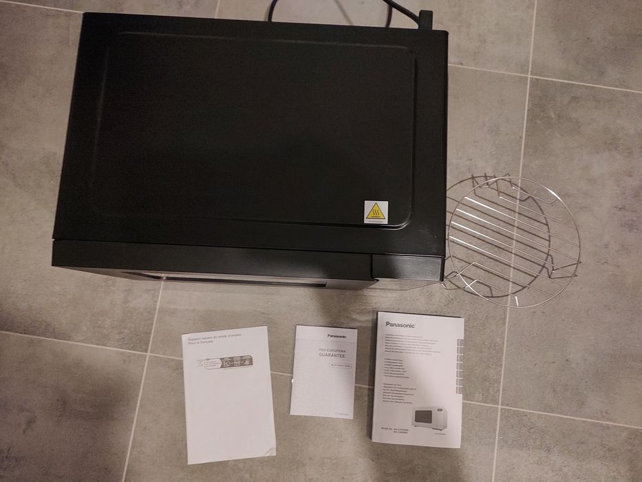 Mikrofalówka Panasonic nn-k36nbm z funkcją grilla