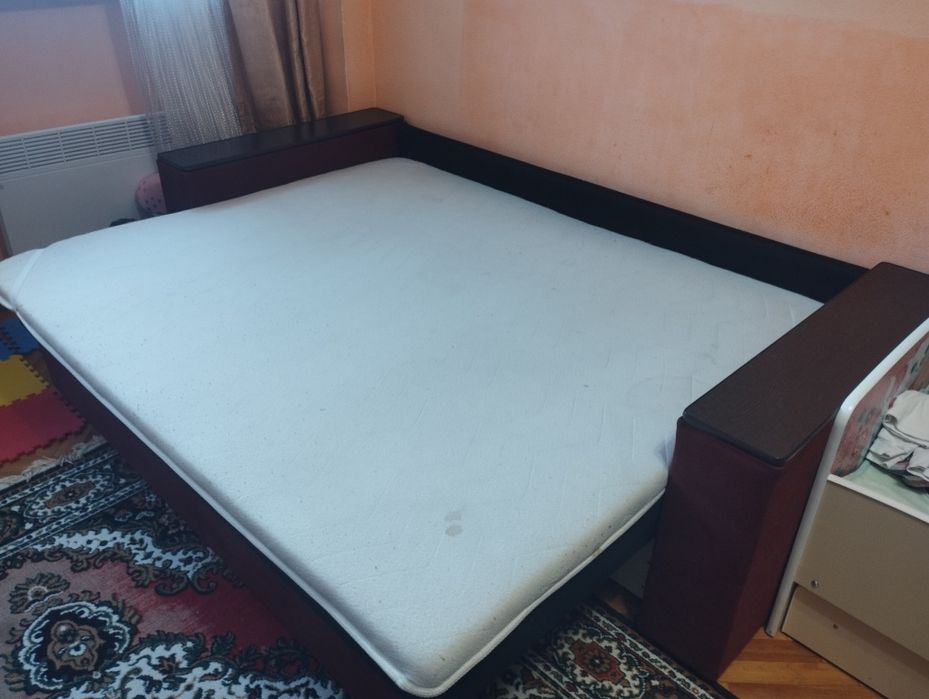 Диван,єврокнижка