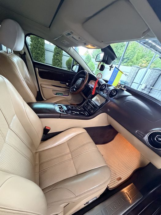 Продам Jaguar xj