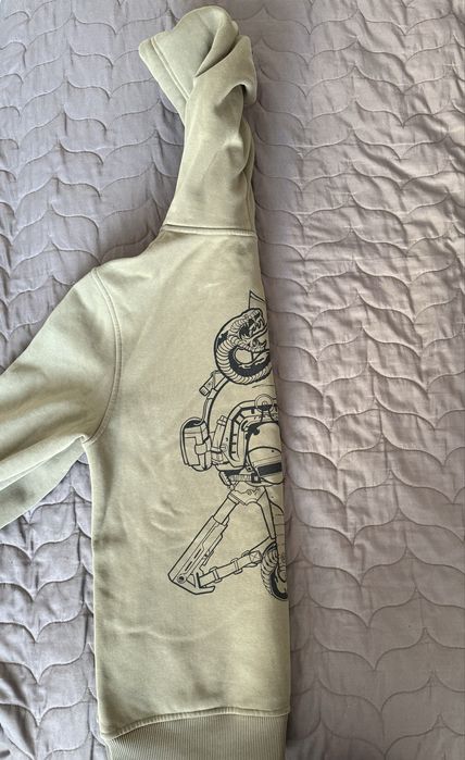 Продам кофту Company Group