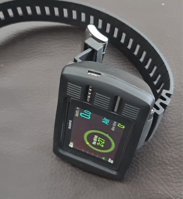 Suunto Eon Steel jak nowy nie garmin.