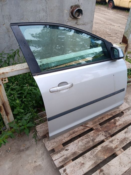 Ford Focus mk2 II drzwi prawy przód przednie prawe pasażera kompletne