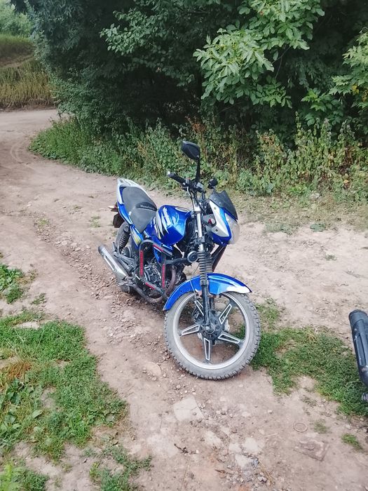 Продам мустанг 150